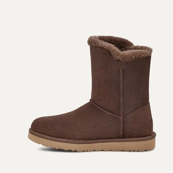 UGG Bailey snaps boot - Picture 2 of 5